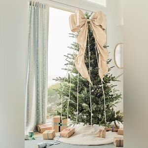 Anthropologie Cascading Pearl Tree Topper New in Box Gold Hardware